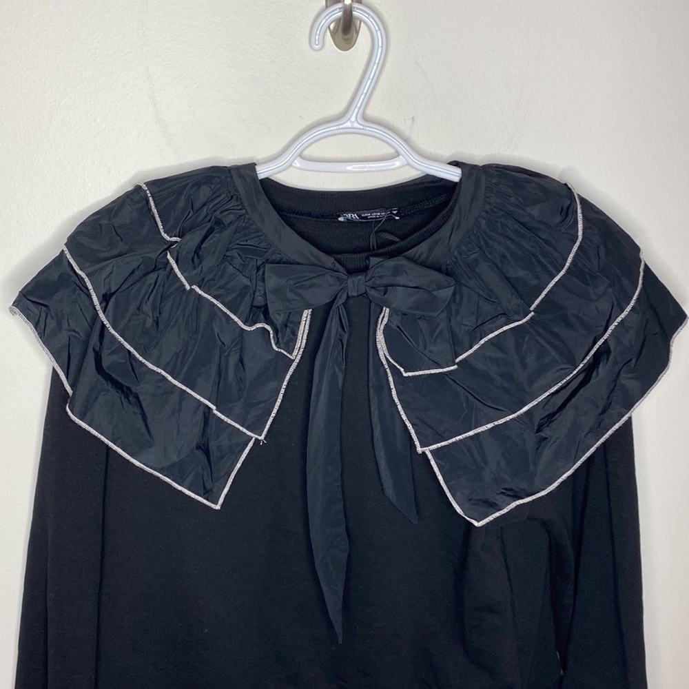 Zara Ruffled bib collar black sweatshirt with a front bow tie size M - Picture 3 of 13